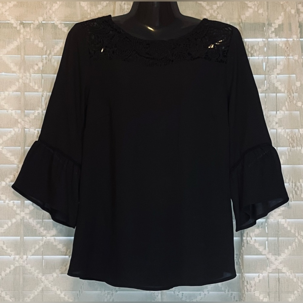 BNWT Women’s KATIE’S 3/4 Sleeve Blouse, Size Small